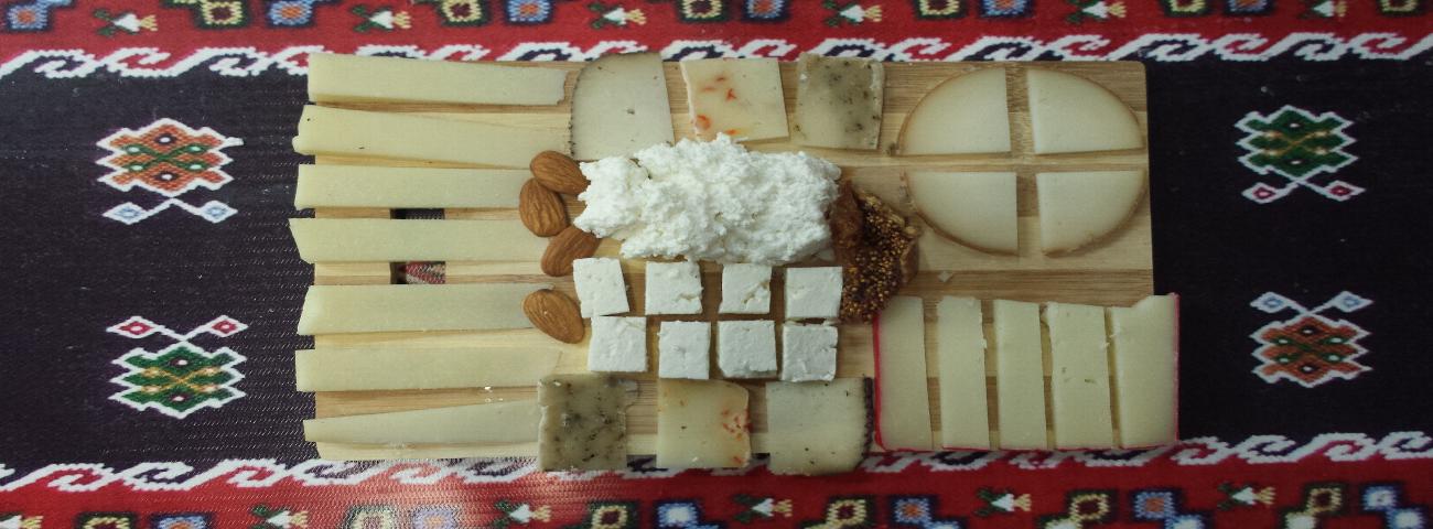 tirokomika-pigi-homepage-slider3